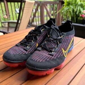 Men’s Preowned Nike Vapormax Flyknit Black Blue Red Size 10